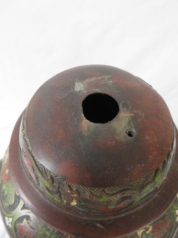 null CHINE Pot couvert en bronze cloisonné, prise en chien de fô (accident, prise...
