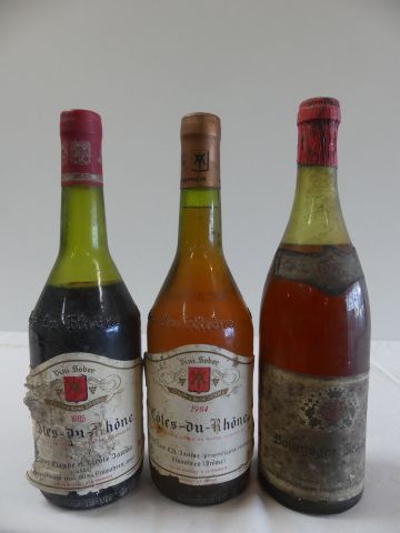 null Lot de 3 bouteilles : 2 Côtes du Rhône GAEC Cave C et N. Jaume Propriétaire,1...