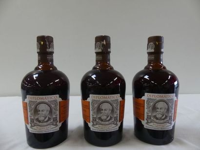 null 3 pots de Rhum Diplomatico Mantuano, Ron Extra Anejo du Venezuela 70 cl 40 %...