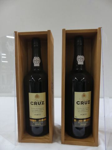 null 2 bouteilles de Porto Gran Cruz Vintage Grand Cru d'Excellence 1999 en Coffrets...