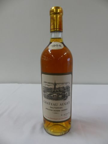 null Bouteille de Château Augey, Sauternes, M. Ricaud Propriétaire, 1955 (bouteille...