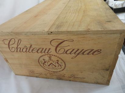 null 12 bouteilles de Bordeaux, Château Cayac, 1998. CBO.