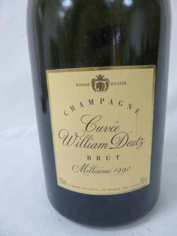 null Bouteille de champagne Deutz, millésone 1990