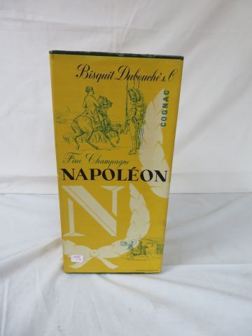 null Cognac Bisquit Dubouché & Co, Fine Champagne, Napoléon. 148 cl. Dans son boîte...
