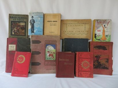 null Lot de livres brochés et reliés dont la Comtesse de Ségur, un Jules Verne (petit...