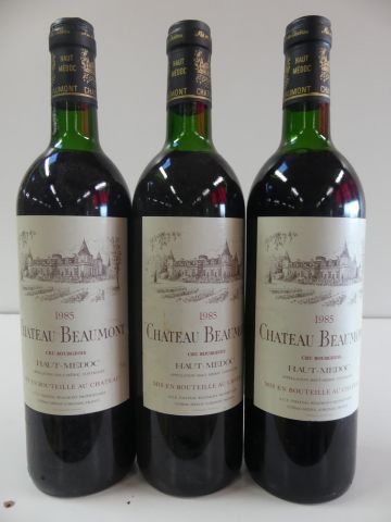 null 3 bouteilles de Château Beaumont, Cru Bourgeois de Haut Médoc, 1985