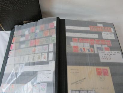 null FRANCE Lot de 4 albums de timbres