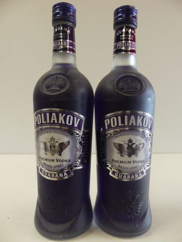 null 2 bouteilles de Vodka Premium Poliakov Guarana (70 cl, 18 %vol.)