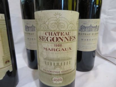 null Lot de 4 bouteilles de Margaux : 2 de Château d’ARSAC, 2004 et 2 de Château...