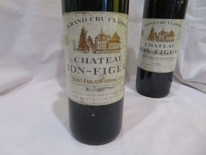 null Lot de 3 bouteilles : 1 de Pauillac, Château ARTIGUE, 1990 et 2 de Saint Emilion,...