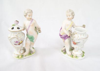 null MEISSEN Paire de figures en porcelaine polychrome, figurant des putti avec des...