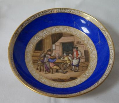 null ALLEMAGNE Boullon couvert en en porcelaine polychrome, à décor d'une scène de...