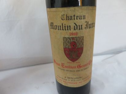 null Lot de 3 Bordeaux dont 1 bouteille de Saint Emilion, Grand cru, Moulin du Jura,...