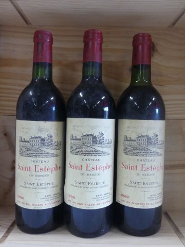 null 3 bouteilles de Château St Estèphe Cru Bourgeois Grand Millésime 1982