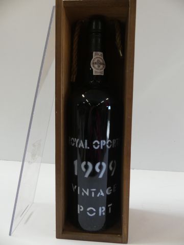 null 1 bouteille de Porto Royal Oporto Late Bottled Vintage 1999