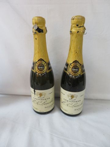 null 2 demi-bouteilles de champagne A.R. Lenoble, 1961 (B)