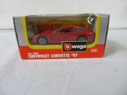 null BURAGO Voiture miniature, Chevrolet Corvette, 1:43. Dans sa boîte