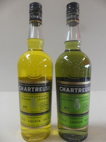null Lot de 2 bouteilles : 1 Chartreuse Verte Les Pères Chartreux - Liqueur depuis...