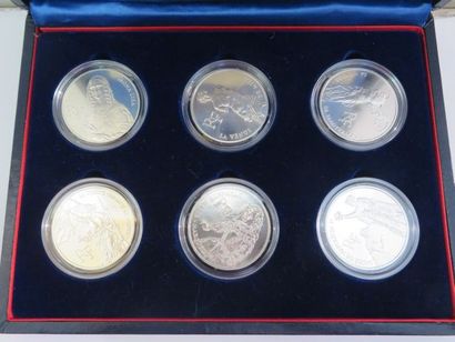 null MONNAIE DE PARIS Coffret de 6 pièces de 100 francs en argent "Les Trésors du...