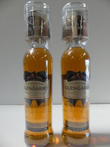 null 2 bouteilles de Whisky 100 cl The Glengarry avec verre à dégustation Highland...
