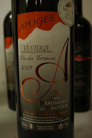 null Lot de 6 bouteilles de vin rouge du Ventoux : 2009, 2011, 2012.