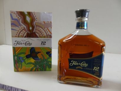 null Rhum Coffret 70 cl 12 ans d'âge Flor de Cana Tradition Artisanale Centenario...