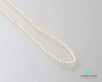 null Fin collier de perles de culture d'eau douce
Long. : 40 cm