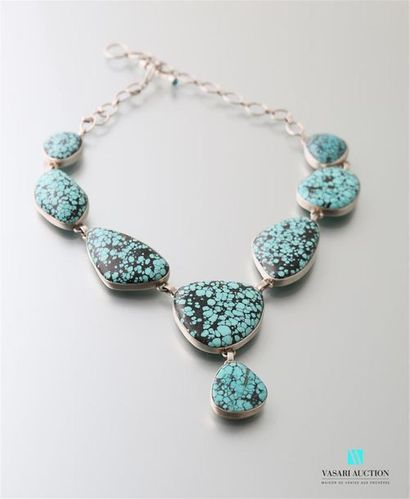 null Collier en argent orné de turquoise naturelle
Poids brut : 117,58 g 