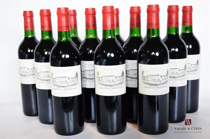 null 12 bouteilles	CHÂTEAU MERISSAC	St Emilion	1993
	Et.: 8 impeccables, 4 un peu...