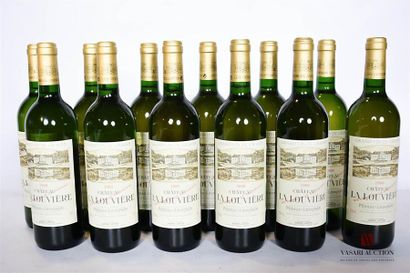 null 12 bouteilles	CHÂTEAU LA LOUVIÈRE	Graves blanc	1999
	Présentation, niveau et...