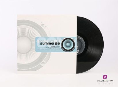 null DJ POWER MIX001 - Summer 98
1 Disque 45T sous pochette cartonnée
Label : ACTIVE...