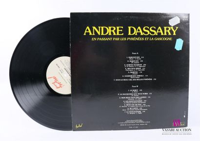 null ANDRE DASSARY - En passant par les Pyrénées et la Gascogne
1 Disque 33T sous...