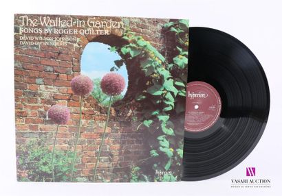 null ROGER QUILTER - The walled in Garden
1 Disque 33T sous pochette cartonnée 
Label...
