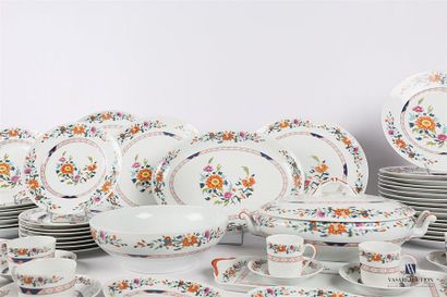 null THARAUD manufacture de - LIMOGES
Partie de service de table en porcelaine blanche...