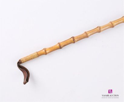 null Cravache en bambou
XXème siècle
Haut. : 68 cm 