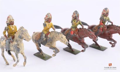 null Soldats de plomb articulés polychromes fabrique Française, indiens d'Amérique...