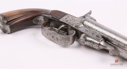 null Pistolet à broche, jolie fabrication par R.BERJAT, modèle à canon double, canons...