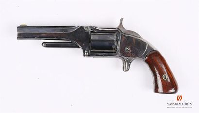 null Revolver top lever simple action calibre .32, percussion annulaire, canon octogonal...