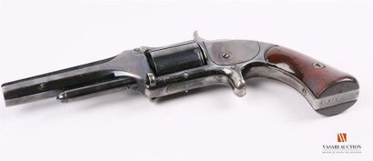 null Revolver top lever simple action calibre .32, percussion annulaire, canon octogonal...