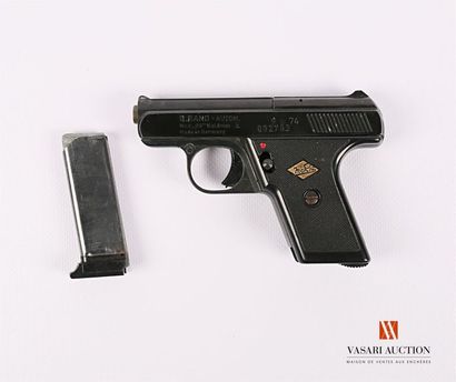 null Pistolet d'alarme semi automatique - Modèle G5 - cal. 8 mm - N°032783 - BE
Allemagne,...