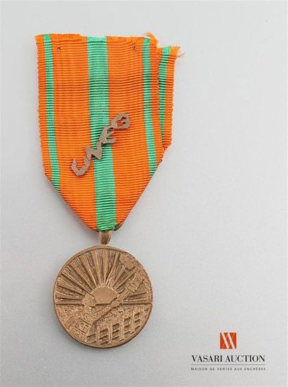 null Union nationale des évadés - Médaille des passeurs, ruban avec agrafe UNEG,...