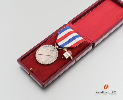 null France - Médaille d'honneur des transports routiers, 1963, gravée par Georges...