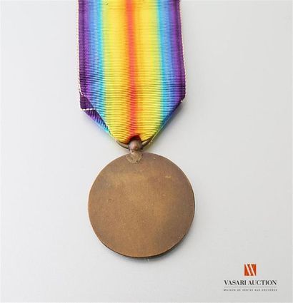 null Belgique: médaille de la victoire interalliée 1914-1918, ruban usé, BE-TBE
