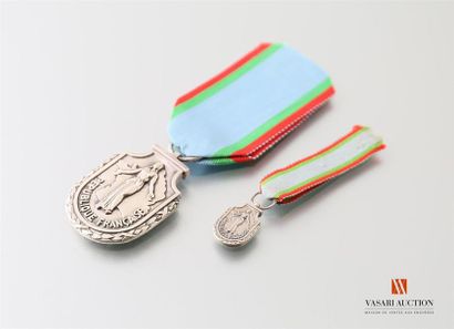 null France, Ordre du Mérite touristique (institué en 1949, en extinction depuis...