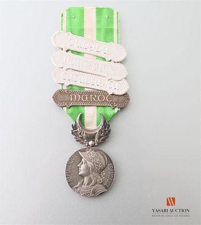 null Médaille commémorative du Maroc, créée en 1909, gravée par Charles Lemaire,...