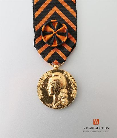 null Médaille d'honneur des mines, ministère de l'industrie, officier, gravée par...