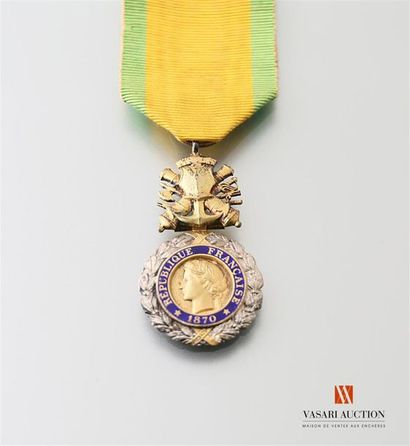null France, médaille militaire IIIème république, ruban insolé, BE
