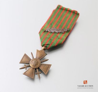 France: croix de guerre 1914-1916, ruban...