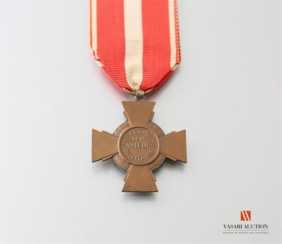 null France: croix de la valeur militaire, bronze, ruban avec étoile de bronze, ...