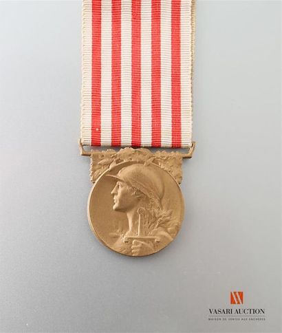 null France: médaille commémorative de la guerre 1914-1918, tirage de Morlon, 33...